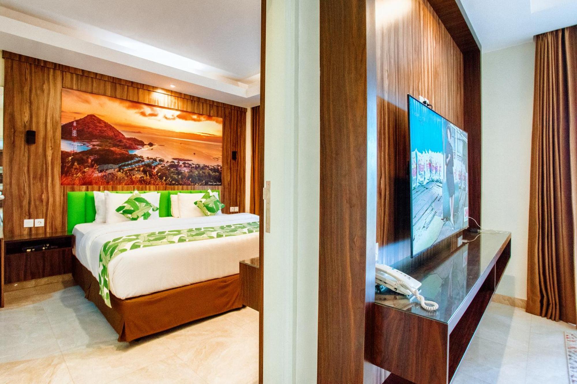 Sylvia Hotel & Resort Komodo Лабуан Баджо Екстериор снимка