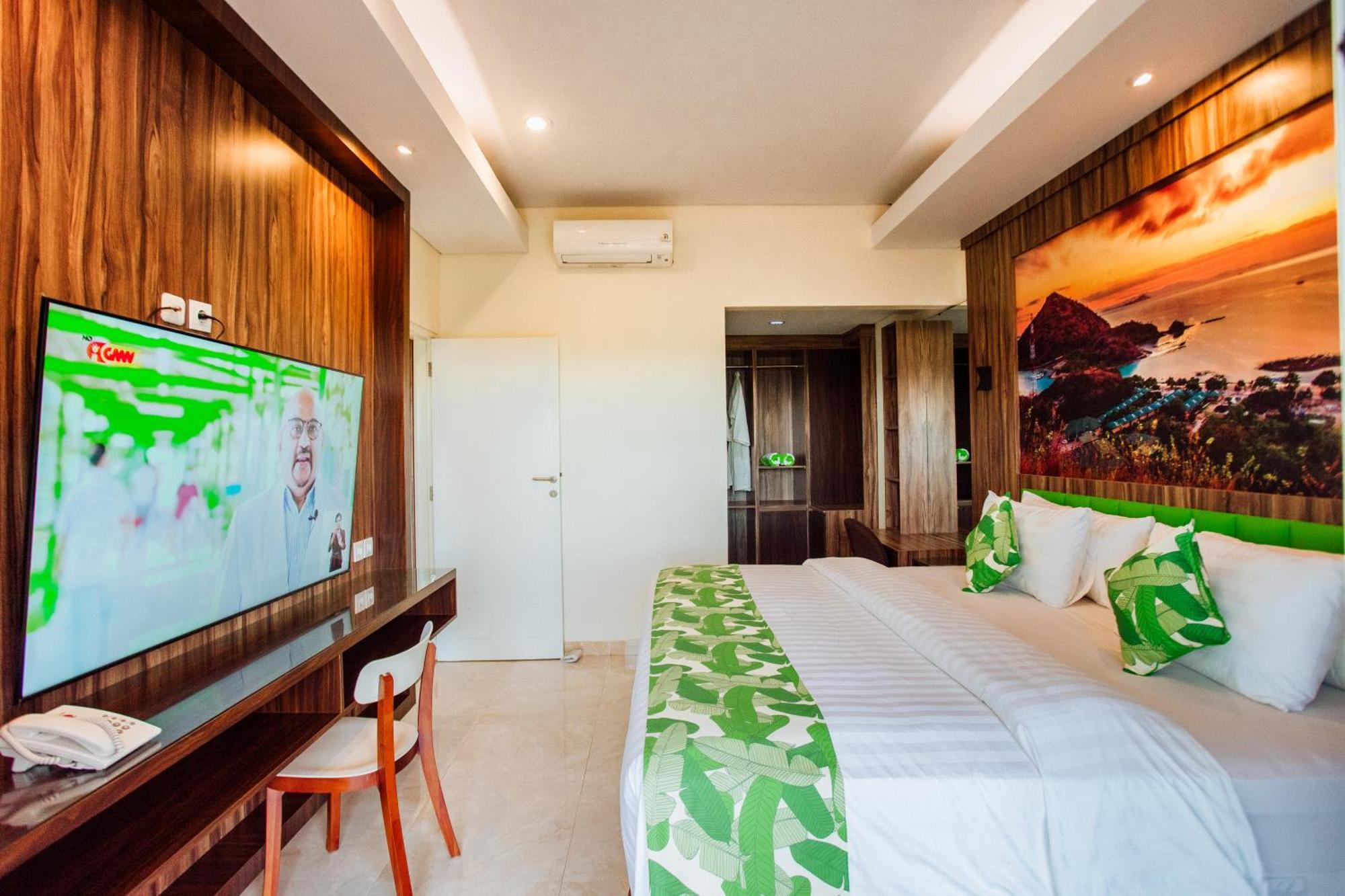 Sylvia Hotel & Resort Komodo Лабуан Баджо Екстериор снимка